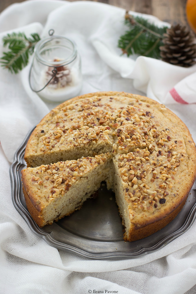 Torta vegan arancia e uvetta